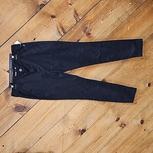 NWOT Old Navy Skinny Stretch Pants